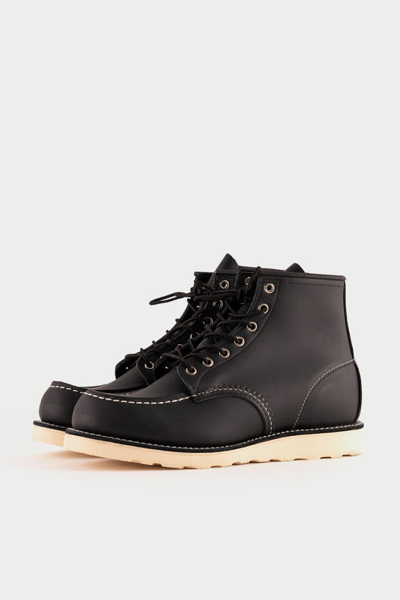 Red Wing Moc Toe Classic 8130 Boot Black